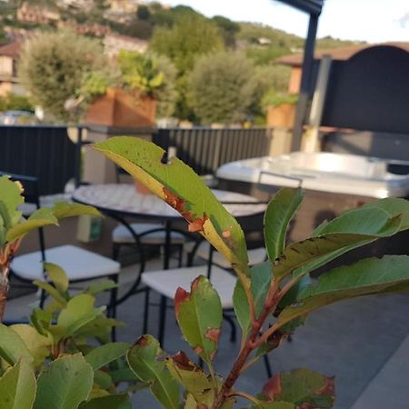 Casa Vacanze I Melograni Trevignano Romano Zewnętrze zdjęcie